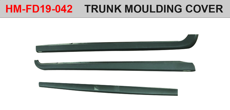 TRUNK MOULDING COVER